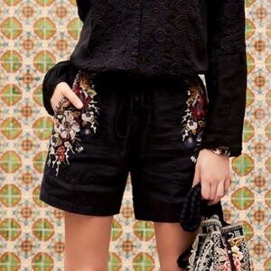 Johnny Was JW Los Angeles Beatriz Black Linen Floral Embroidered Shorts Size XS